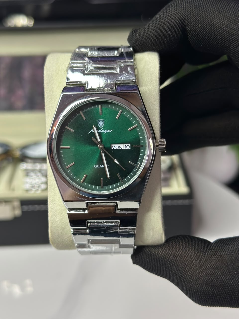 POEDAGAR 901 SGRN Luxury Stainless Steel Quartz Watch
